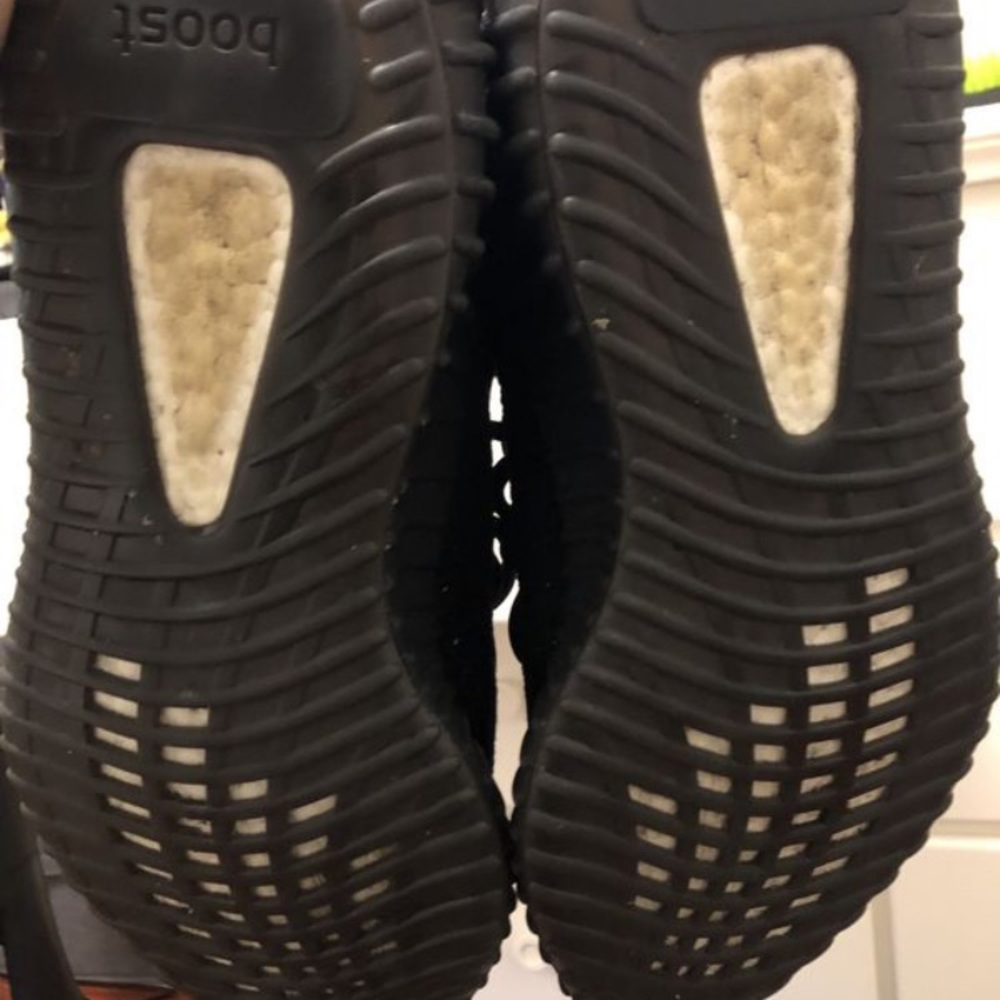 Yeezy 350 olive - Picture 6 of 6